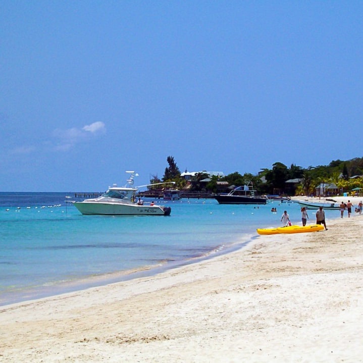 Used as a hideout by buccaneers in the early colon